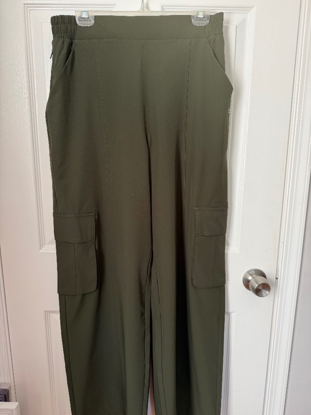 NWOT - Fabletics Wide Leg Pants for Women